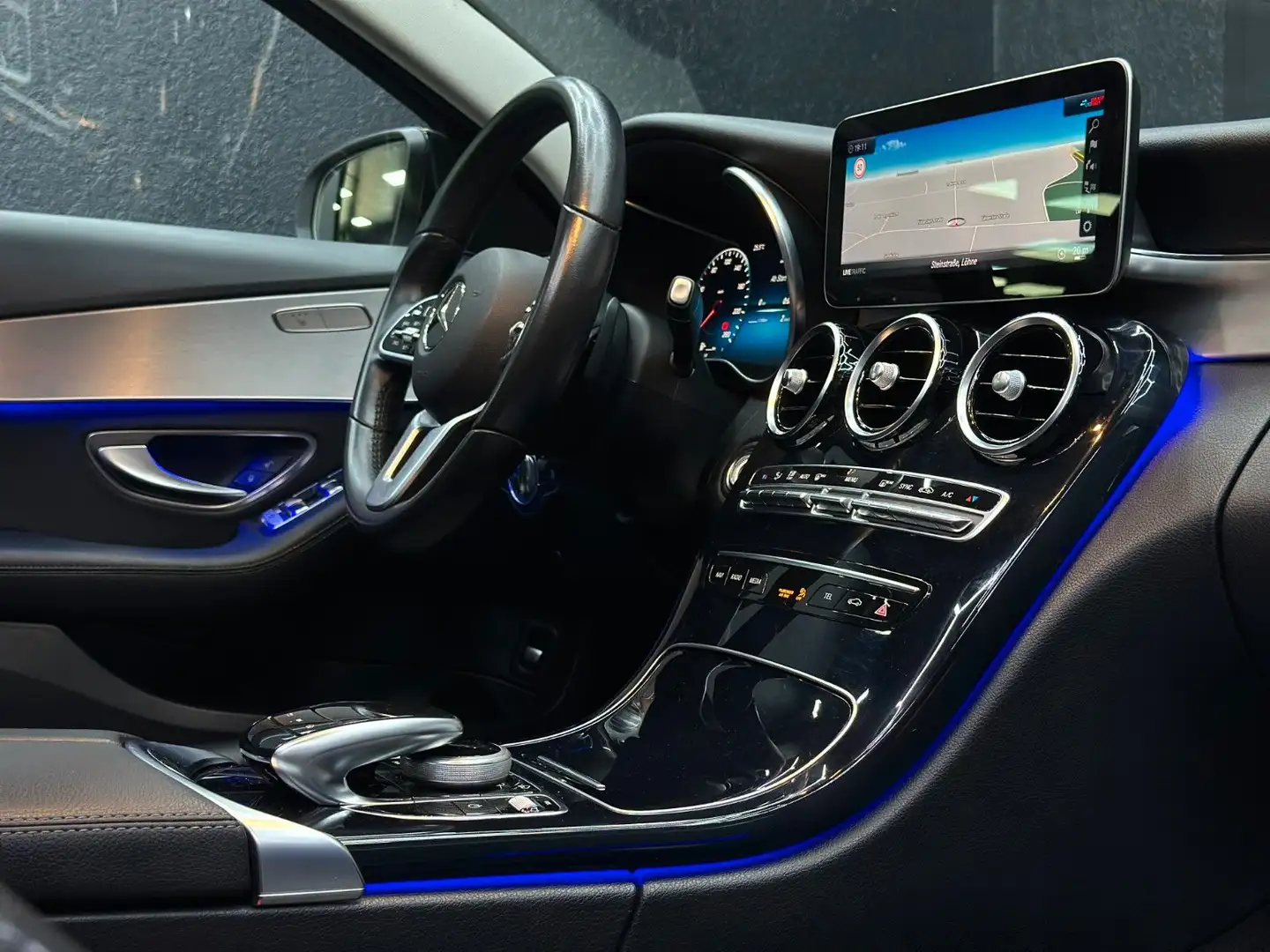 Mercedes-Benz C 220 D*LIMO*AMG*PANO*360*VIRTUAL*BURMESTER*18" Weiß - 2