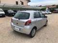Toyota Yaris 1.3 5 porte Sol OK NEOPATENTATI Grau - thumbnail 3