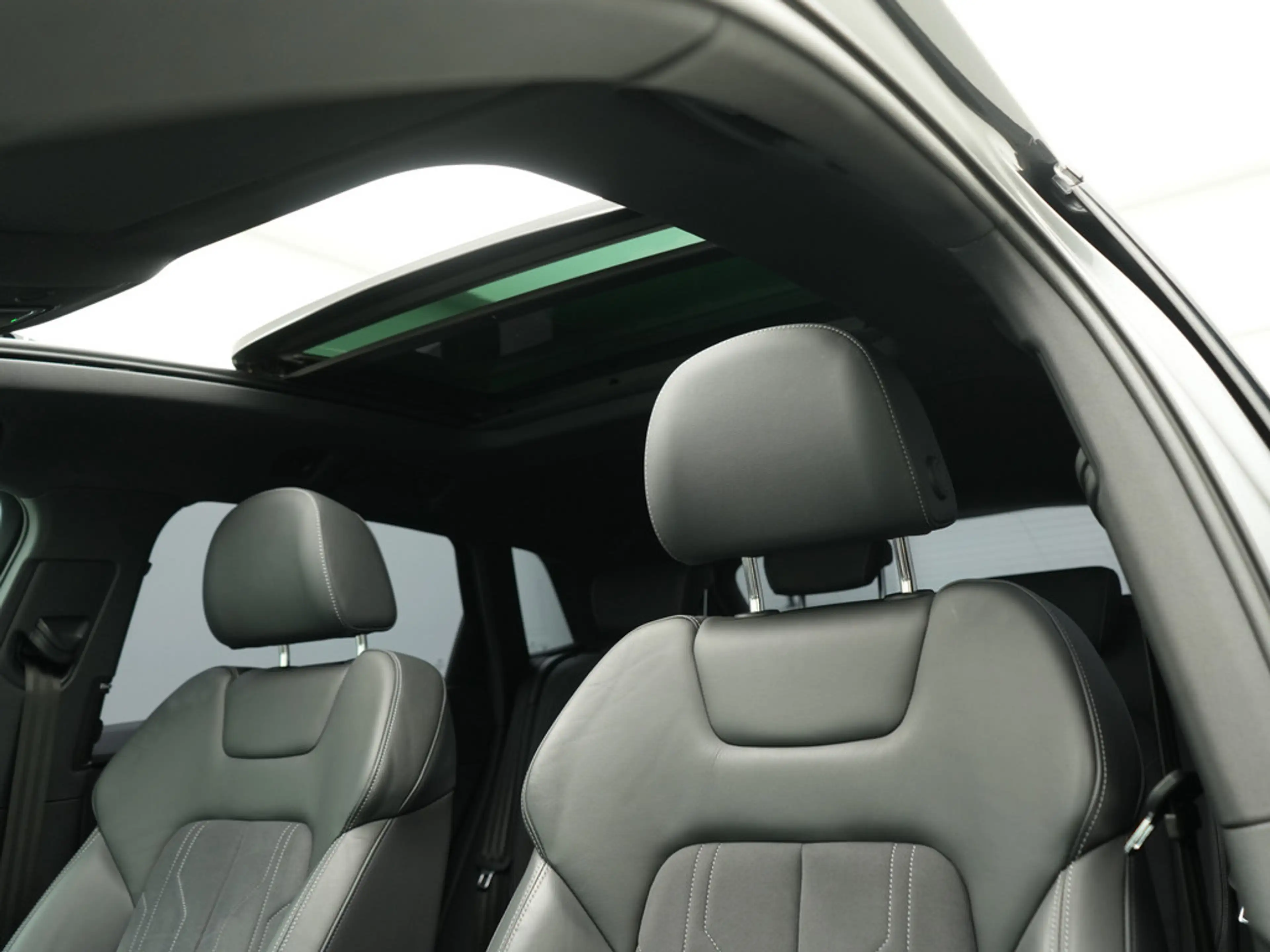 Audi Q8 e-tron S line KAM 360° B&O HUD NAVI VIRT SHZ — photo 5