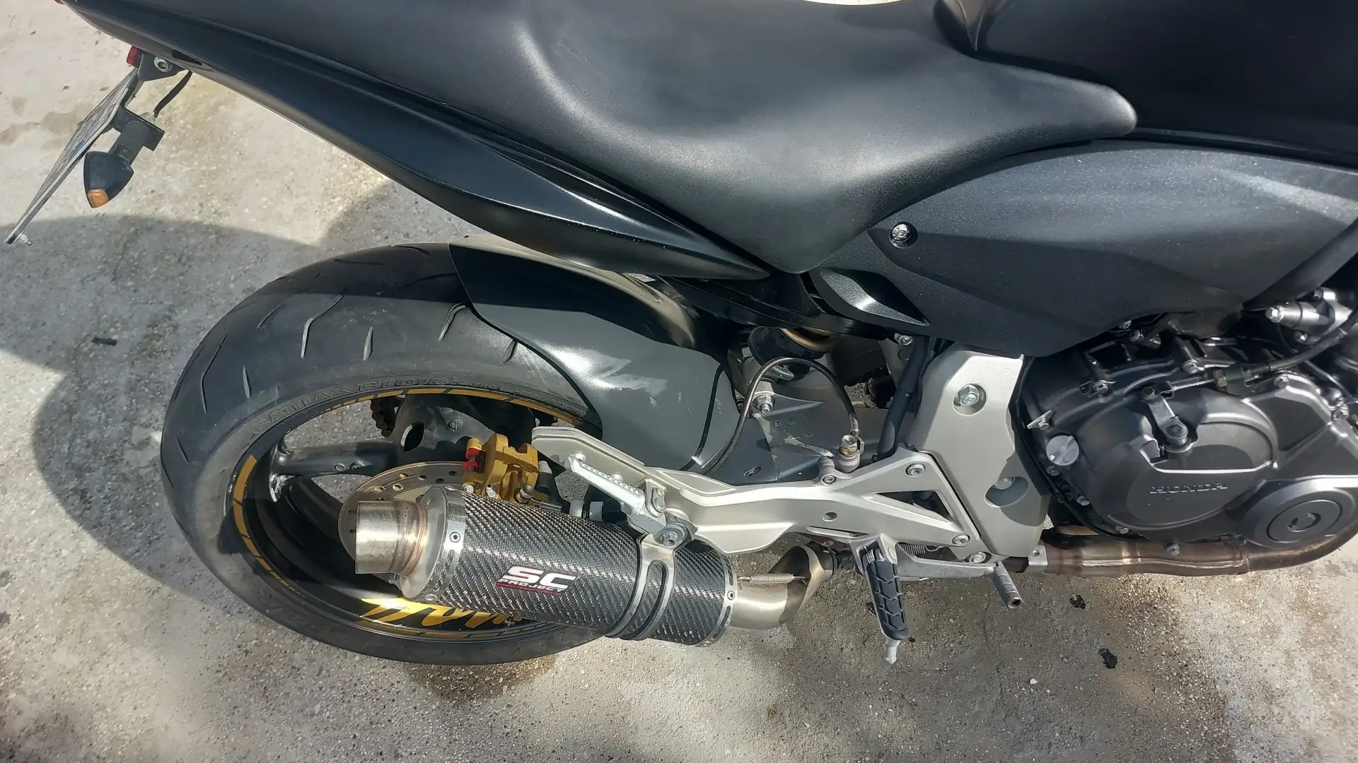 Honda Hornet sport Schwarz - 2