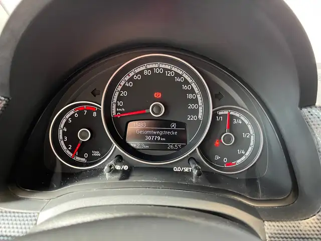 Volkswagen up! view 12
