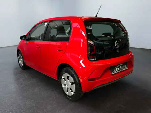 Volkswagen up! view 4