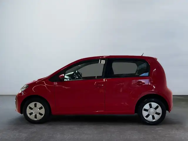 Volkswagen up! view 3