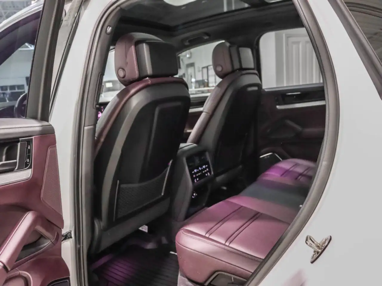 Porsche Cayenne снимка Porsche Cayenne