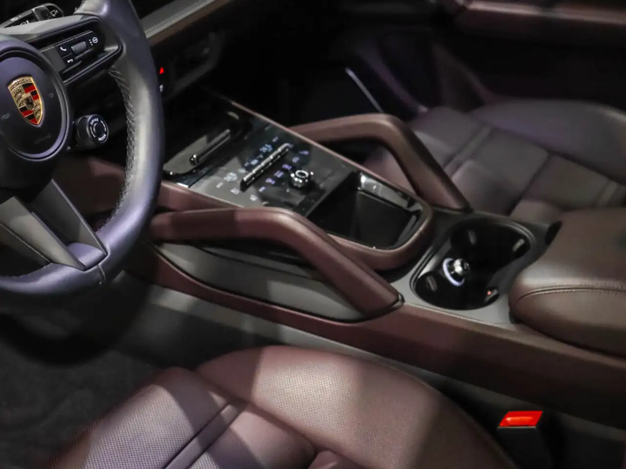Porsche Cayenne снимка Porsche Cayenne