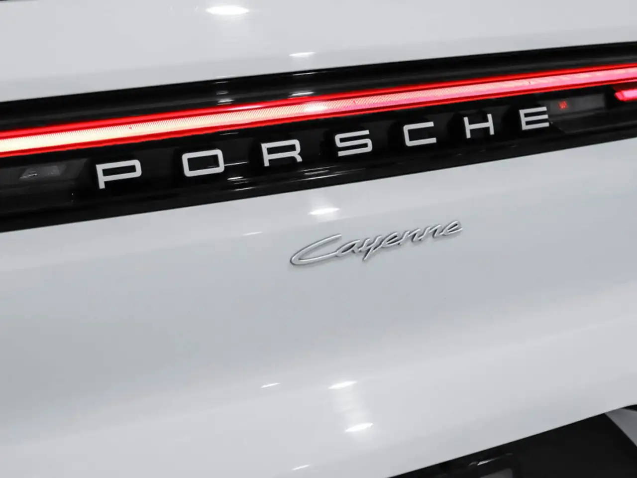 Porsche Cayenne снимка Porsche Cayenne