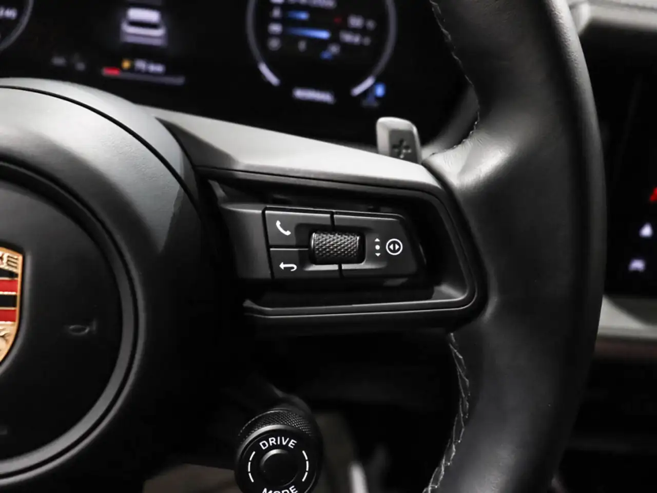 Porsche Cayenne снимка Porsche Cayenne