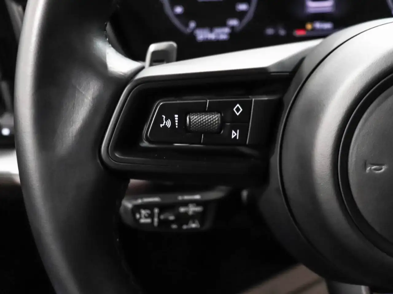 Porsche Cayenne снимка Porsche Cayenne