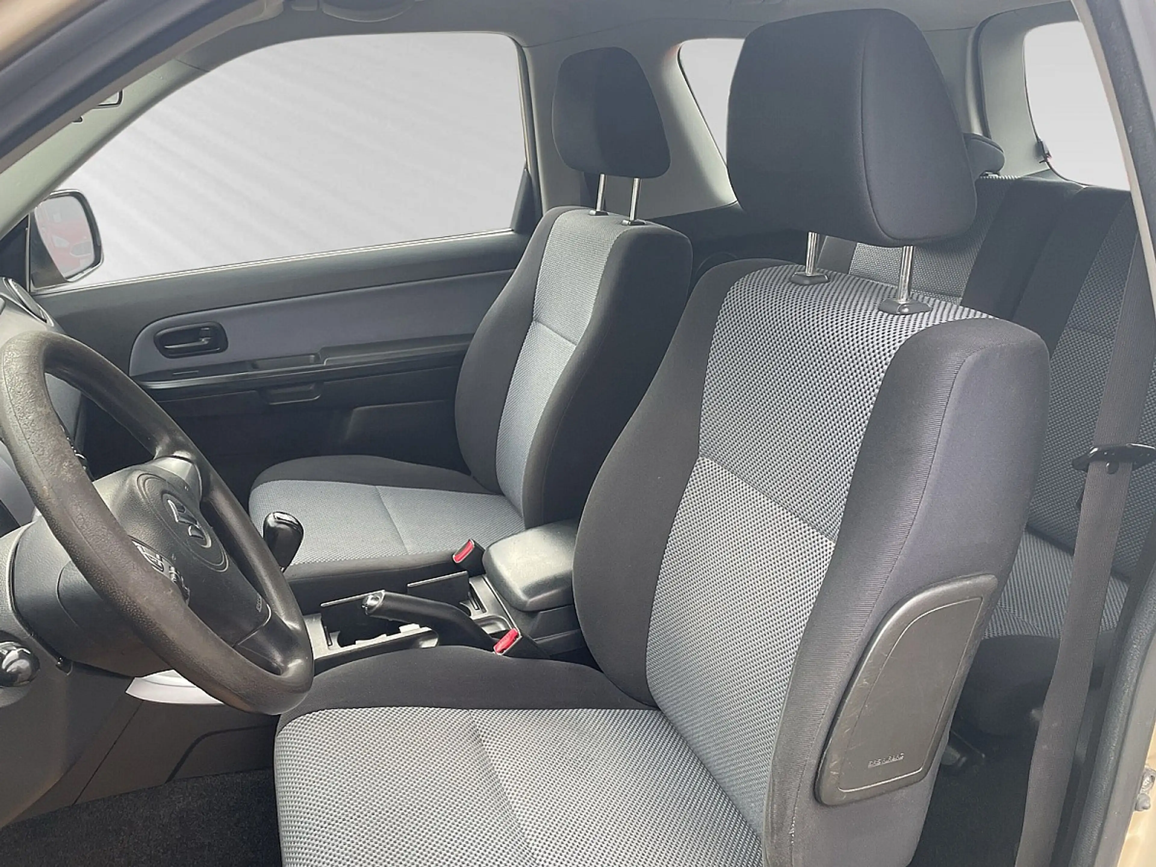 Suzuki Grand Vitara 1,9 DDiS special ++ — photo 4