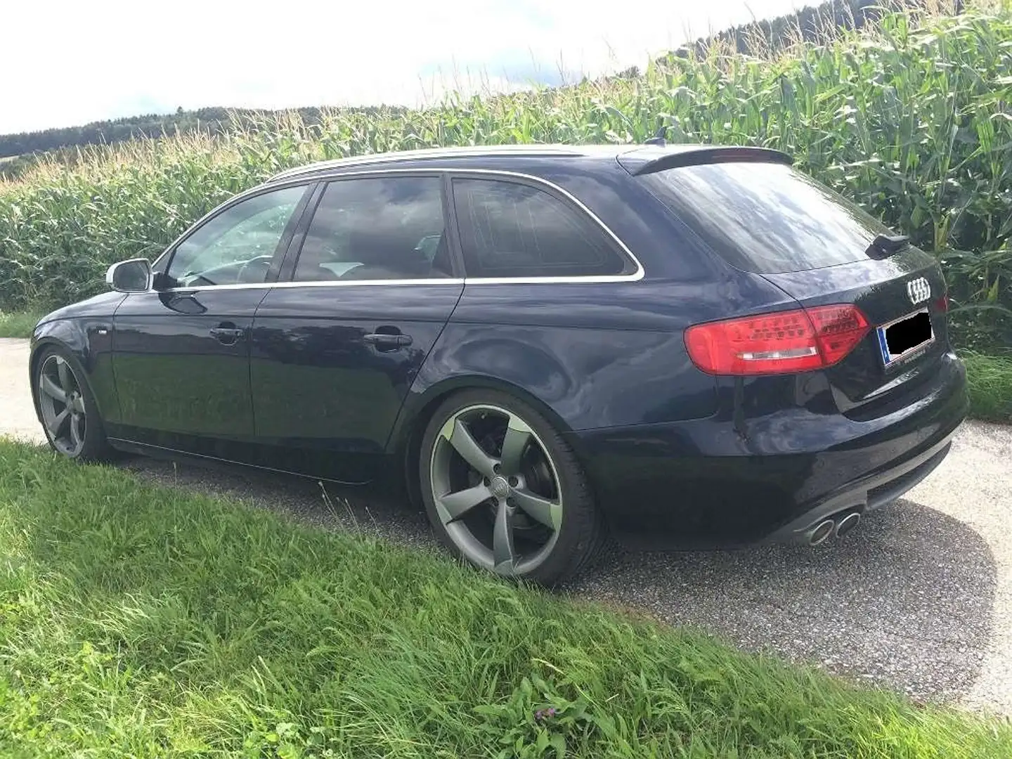 Audi A4 A4 Avant 2,0 TDI DPF quattro Blau - 2