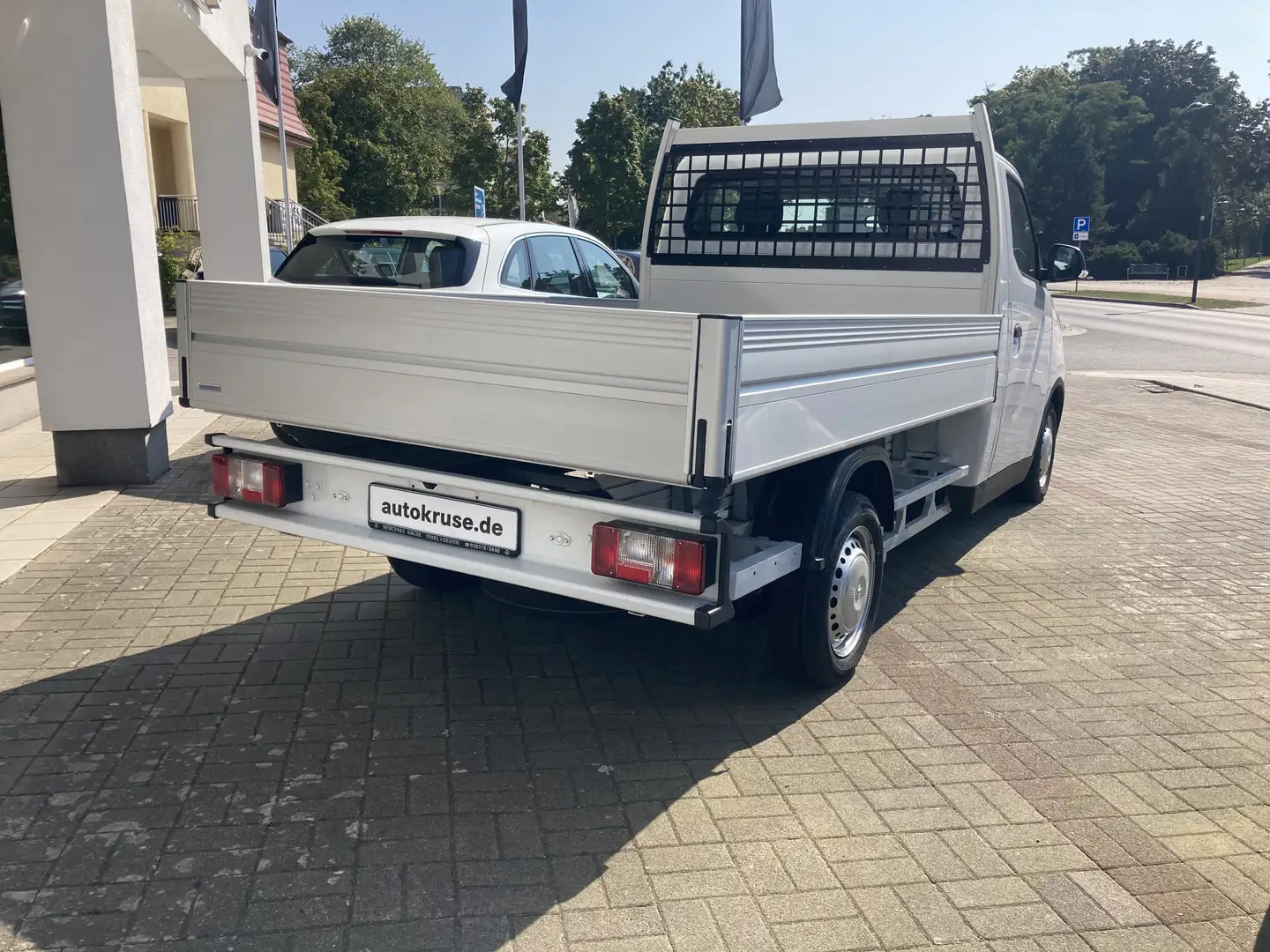Maxus eDeliver3 Pritsche*Klima*RFK*SHZ*PDC Blanc - 2