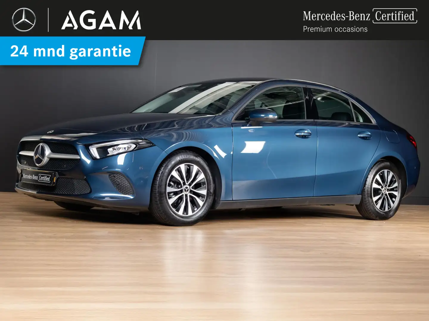 Mercedes-Benz A 180 Limousine Business Solution Blauw - 1