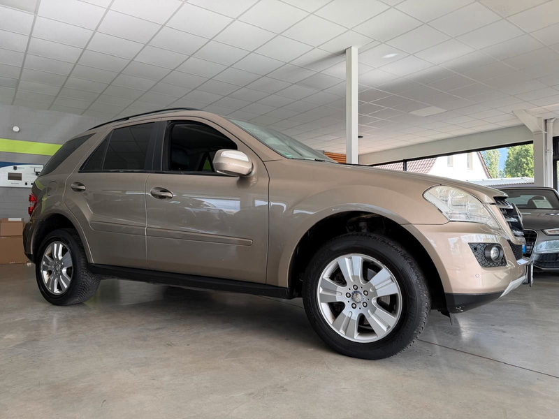 Mercedes-Benz ML 350 350 CDI 4Matic AHK 1.Hand — photo 2