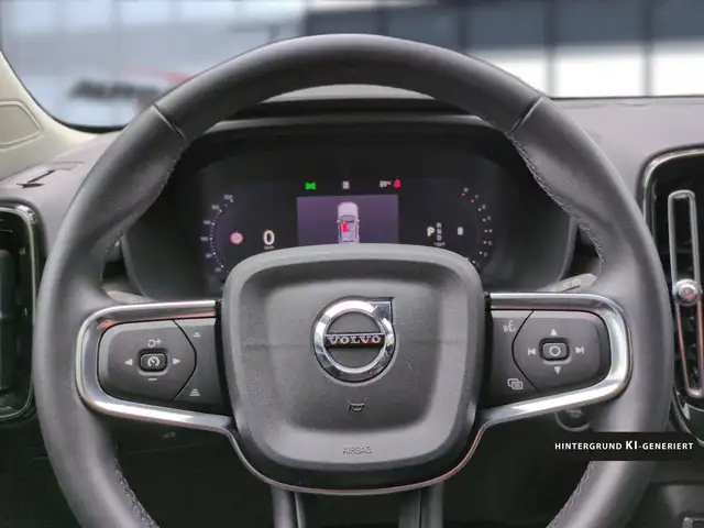 Volvo XC40 view 14