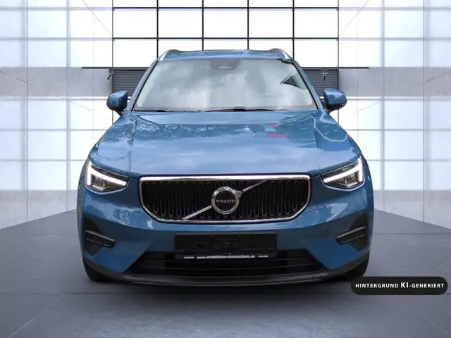 Volvo XC40 view 9