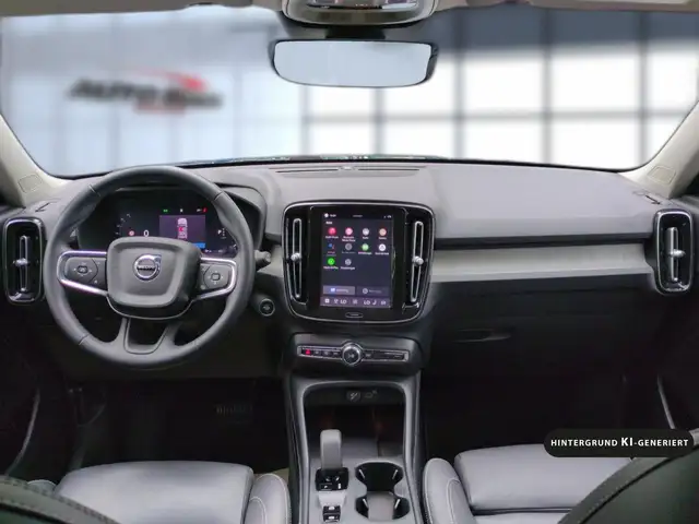 Volvo XC40 view 13