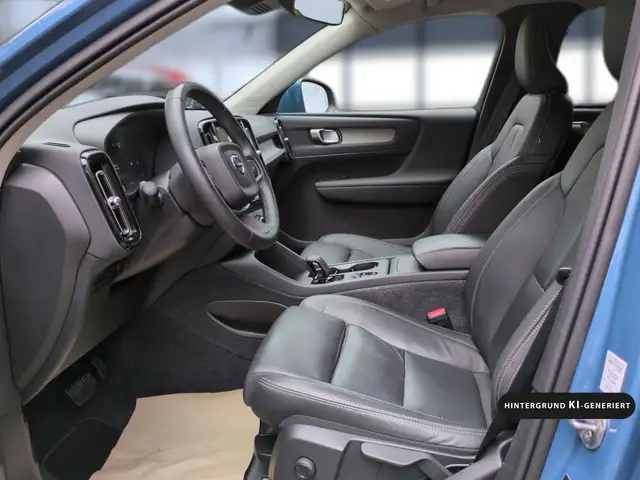 Volvo XC40 view 12