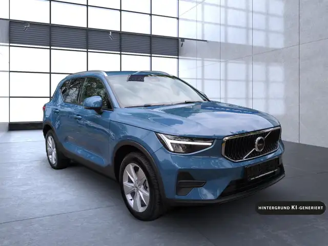 Volvo XC40 view 8