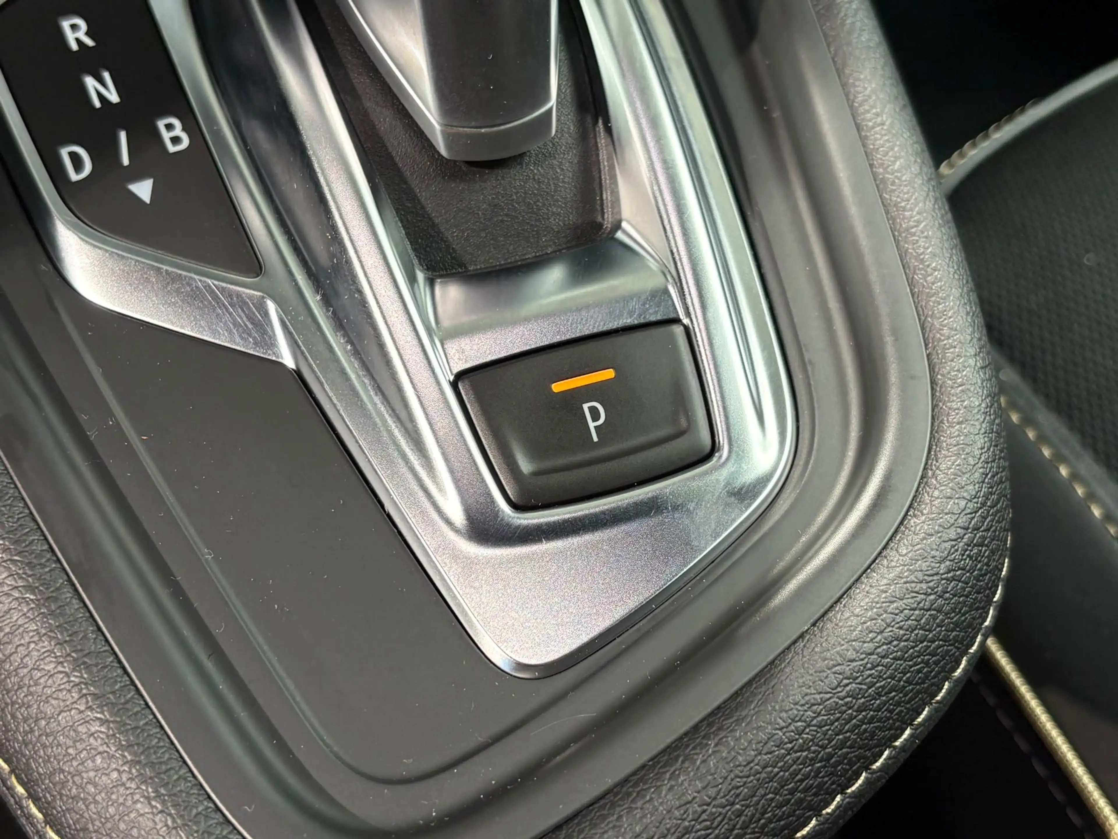 Renault Symbioz 1.6 E-Tech full hybrid 145 iconic | Navigatie | St — photo 20