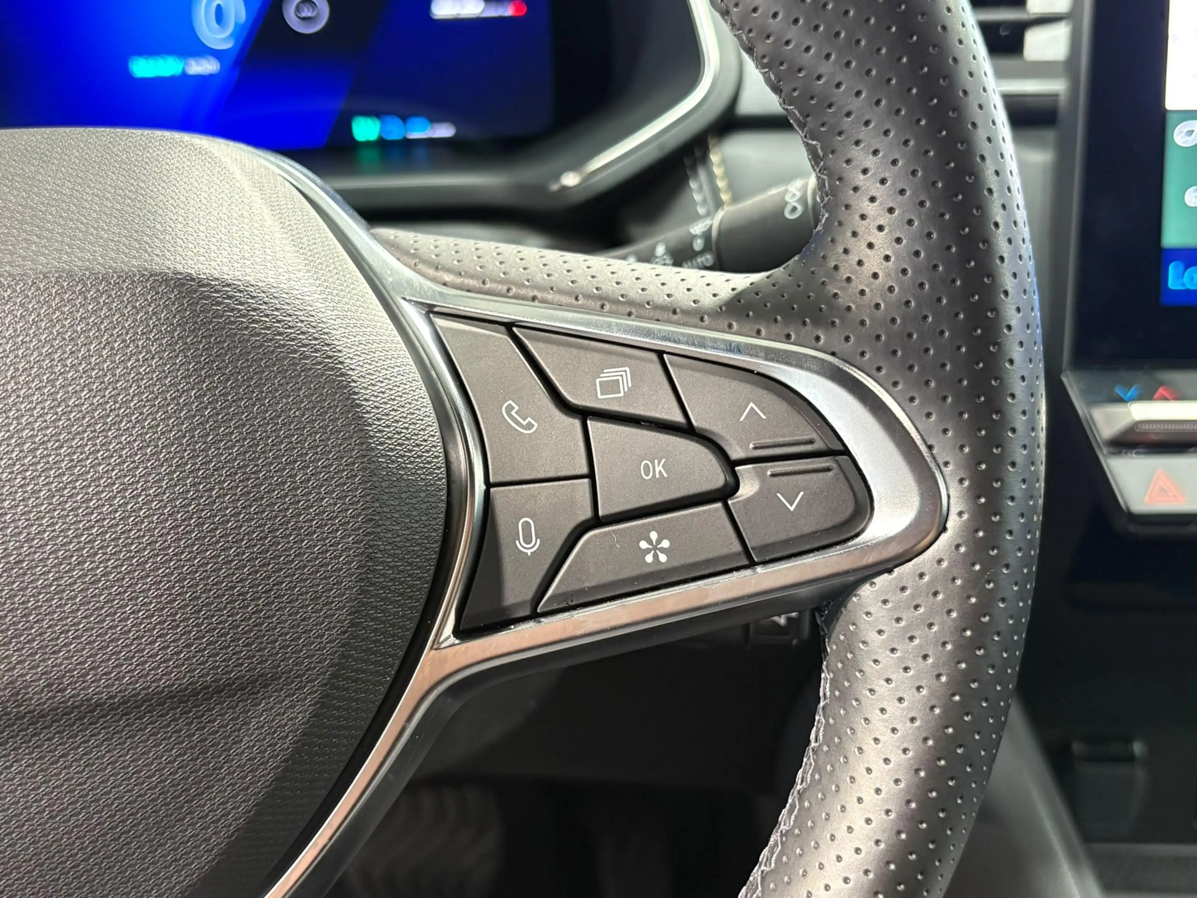 Renault Symbioz 1.6 E-Tech full hybrid 145 iconic | Navigatie | St — photo 15