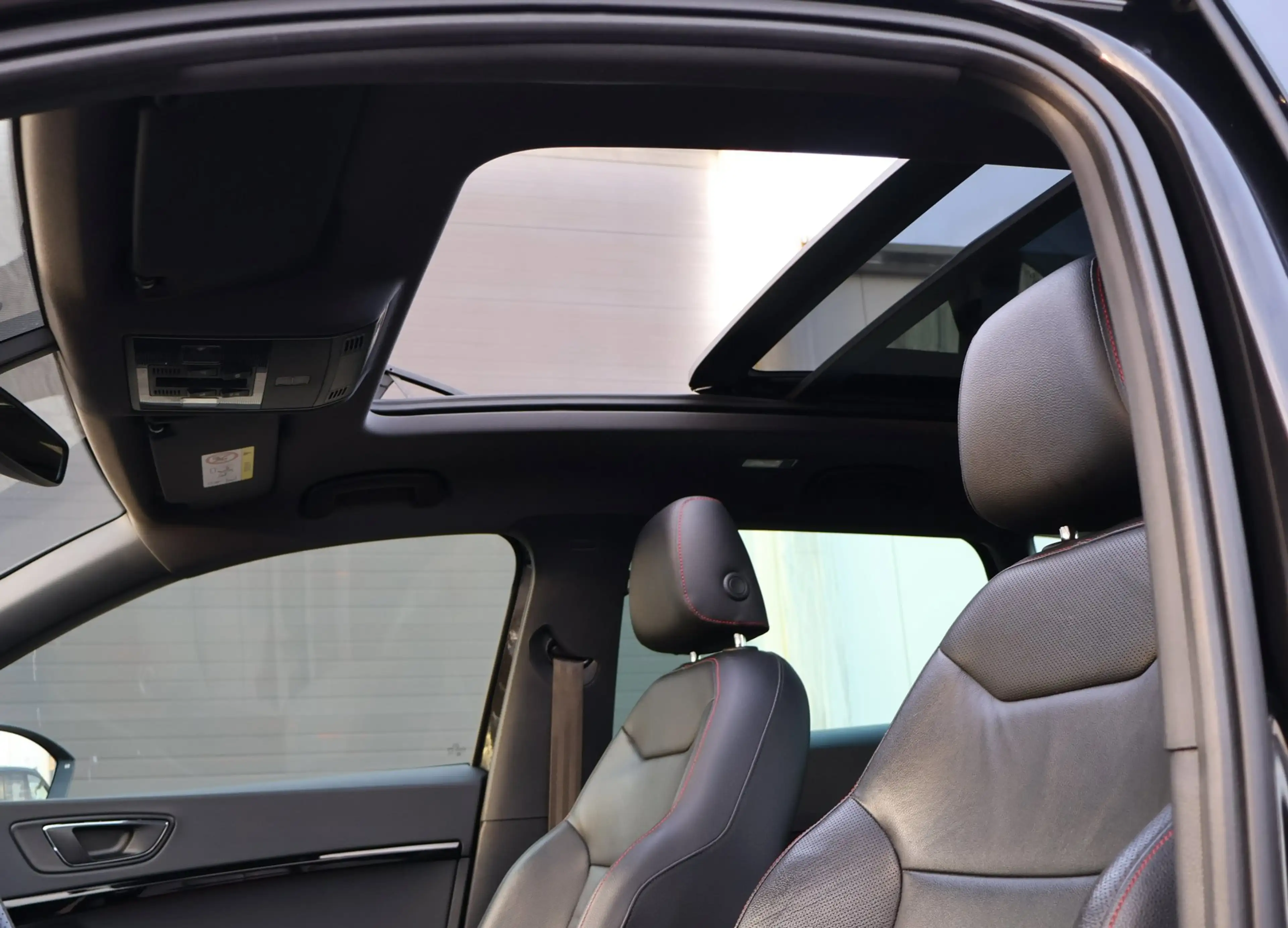 SEAT Ateca 1.5 TSI FR Business Intense Pano/Led/360 Camera/Le — photo 11