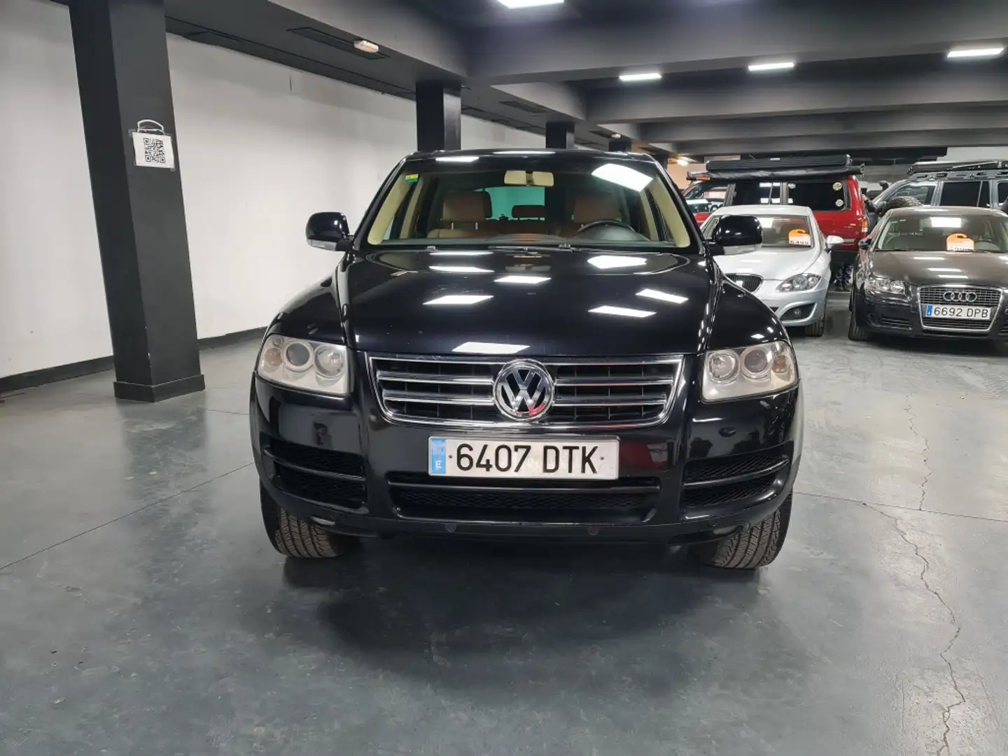 Volkswagen Touareg 2.5TDI R5 Negro - 1