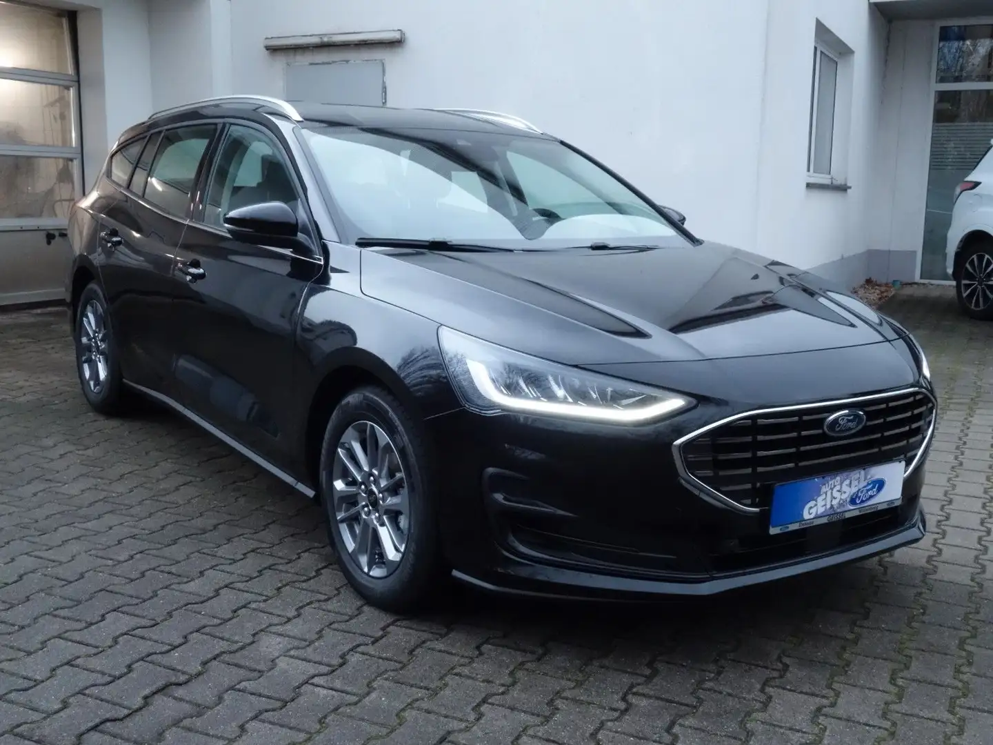 Ford Focus Turnier Titanium KLIMA Winterp. Kamera ALU Noir - 1