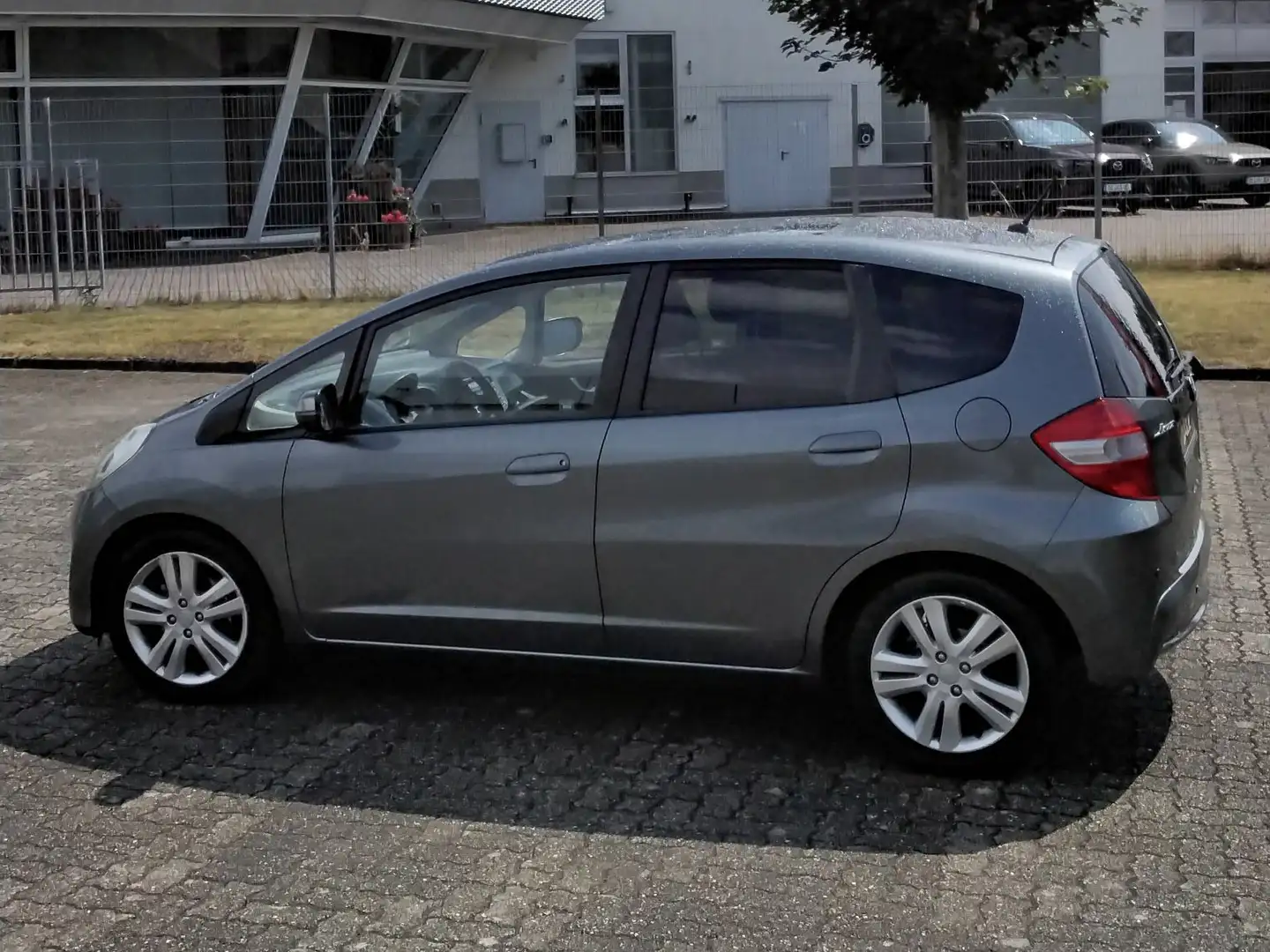Honda Jazz 1.4 i-VTEC CVT Elegance Gris - 2