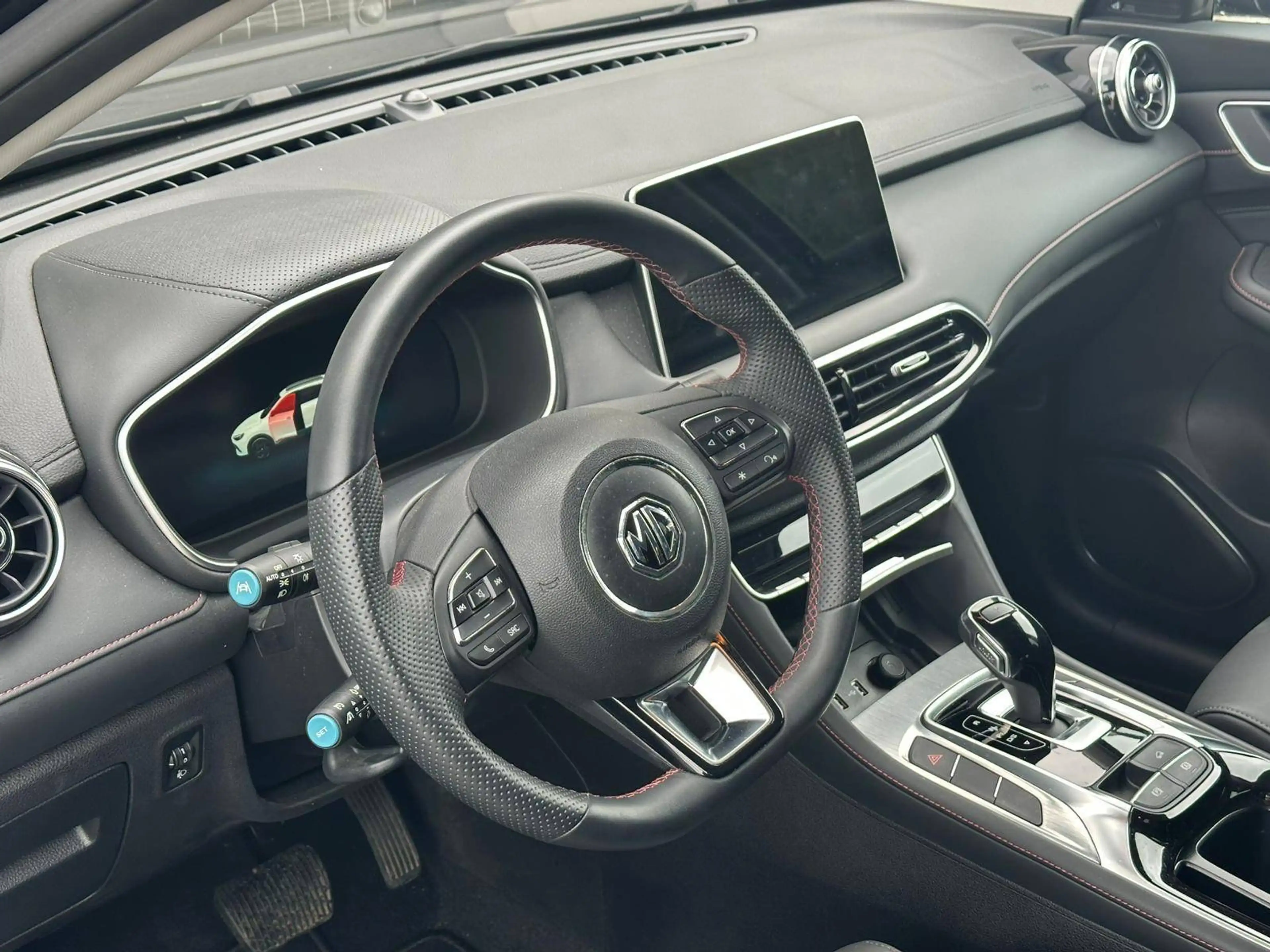 MG HS HS 1.5 T-GDi Luxury DCT — photo 10