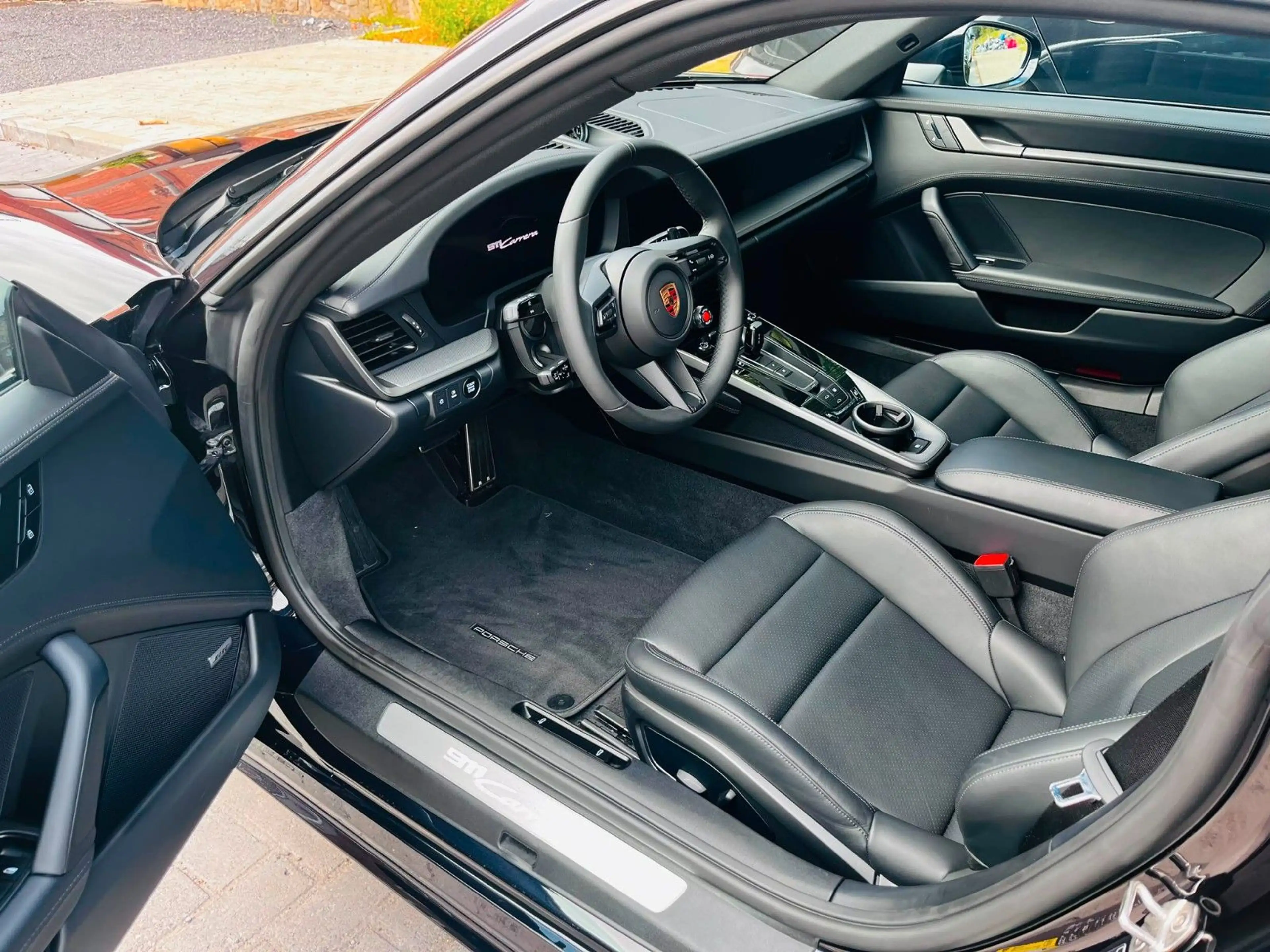 Porsche 911 Carrera/AeroKit Look GTS — photo 2