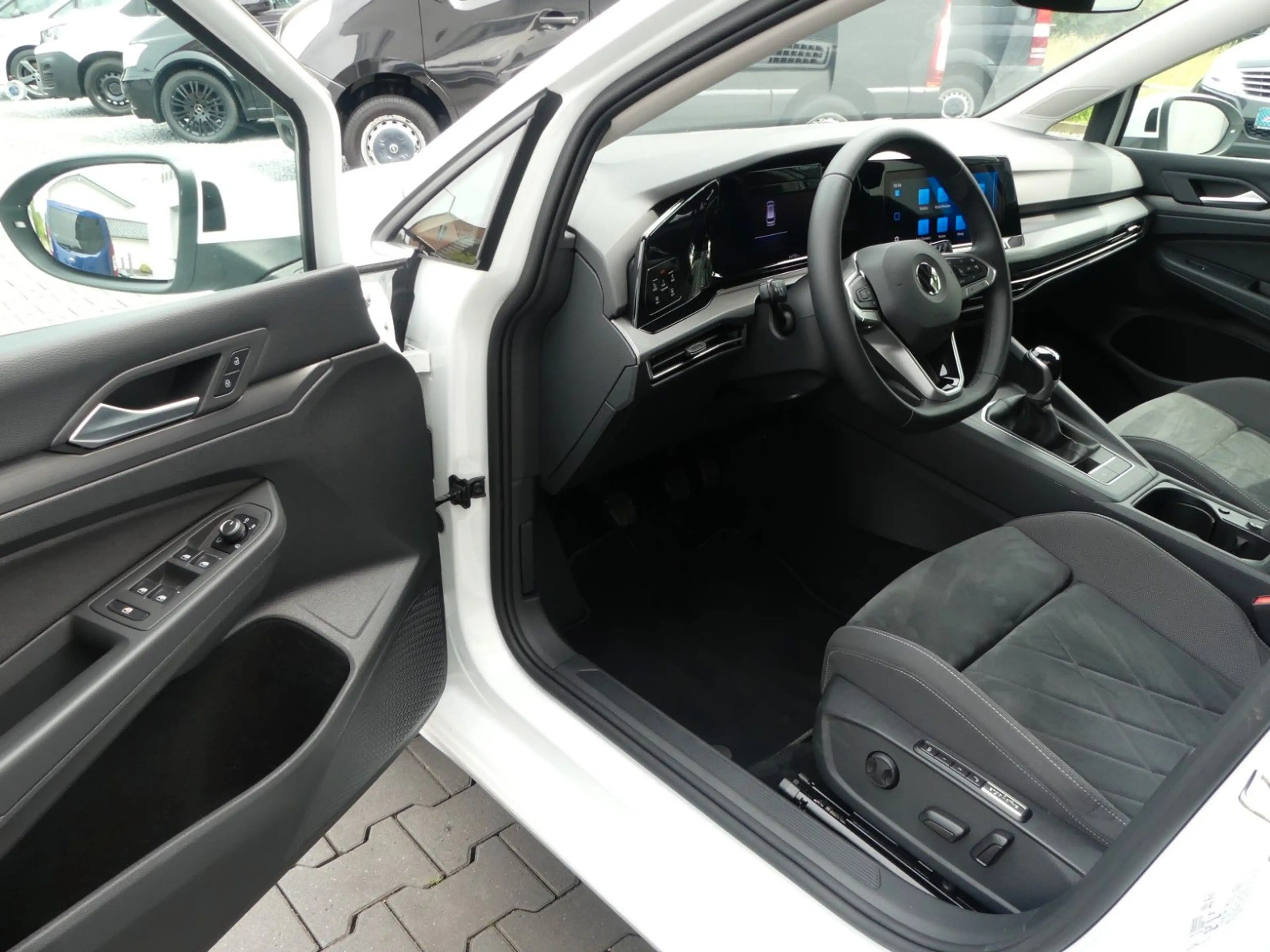 Volkswagen Golf VIII Style MASSAGE |LED+ |ACC |SPUR |SIDE — photo 7