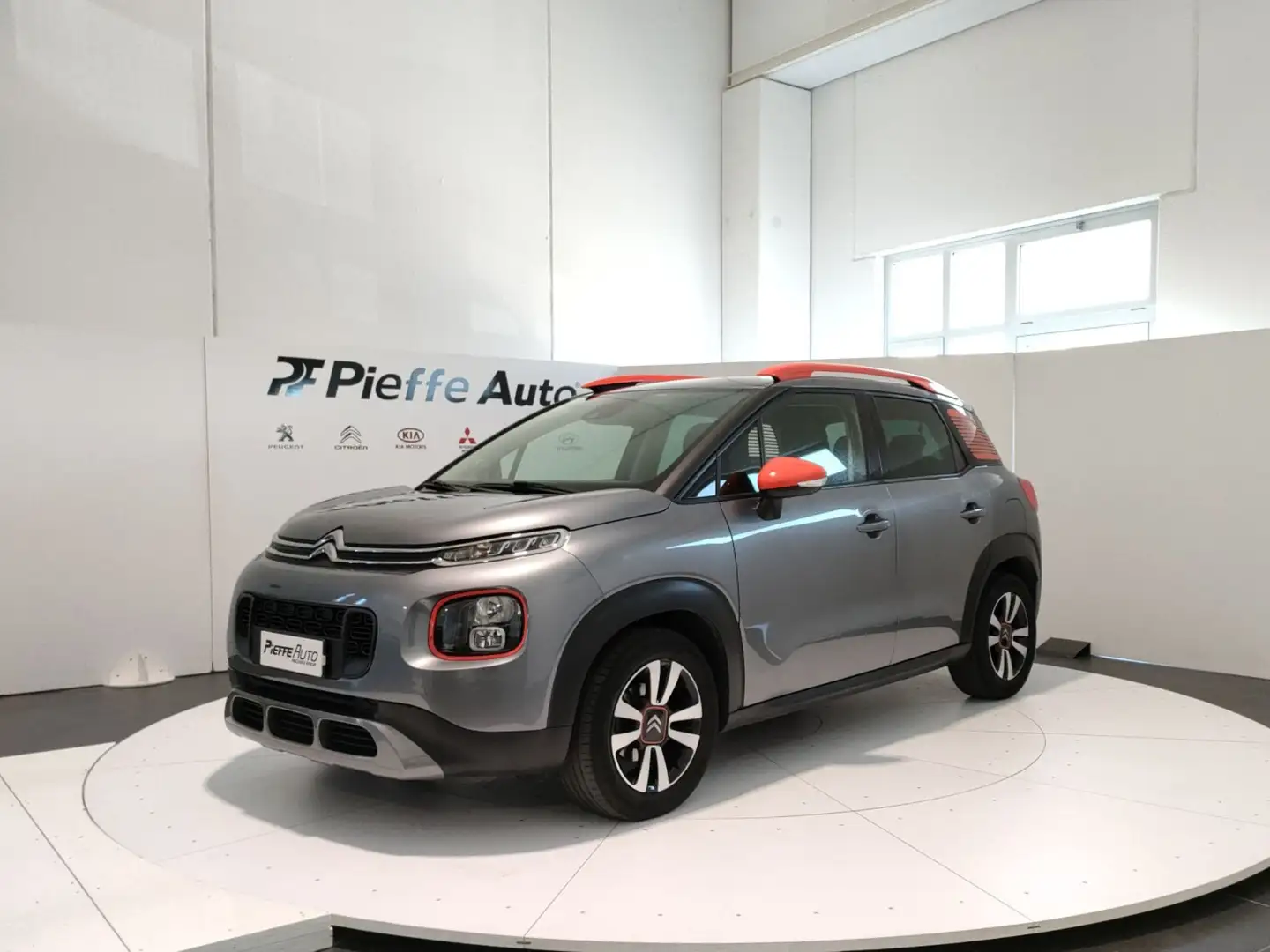 Citroen C3 Aircross - C3 Aircross PureTech 82 Feel Gris - 1