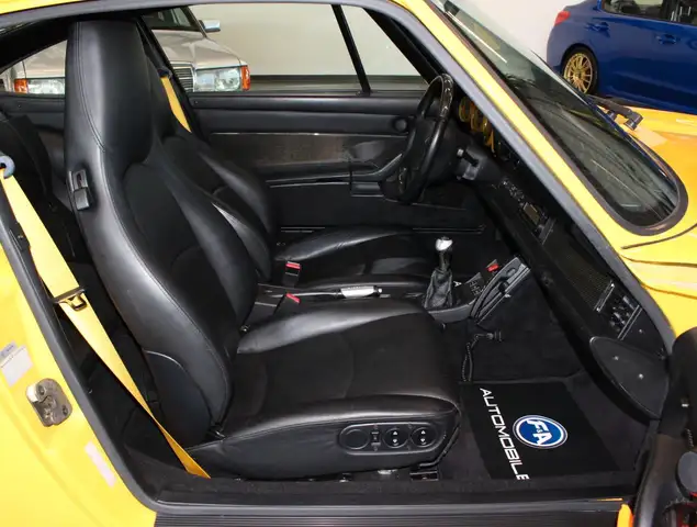 Porsche 993 view 7