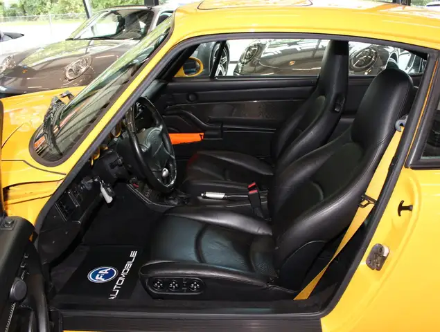 Porsche 993 view 8