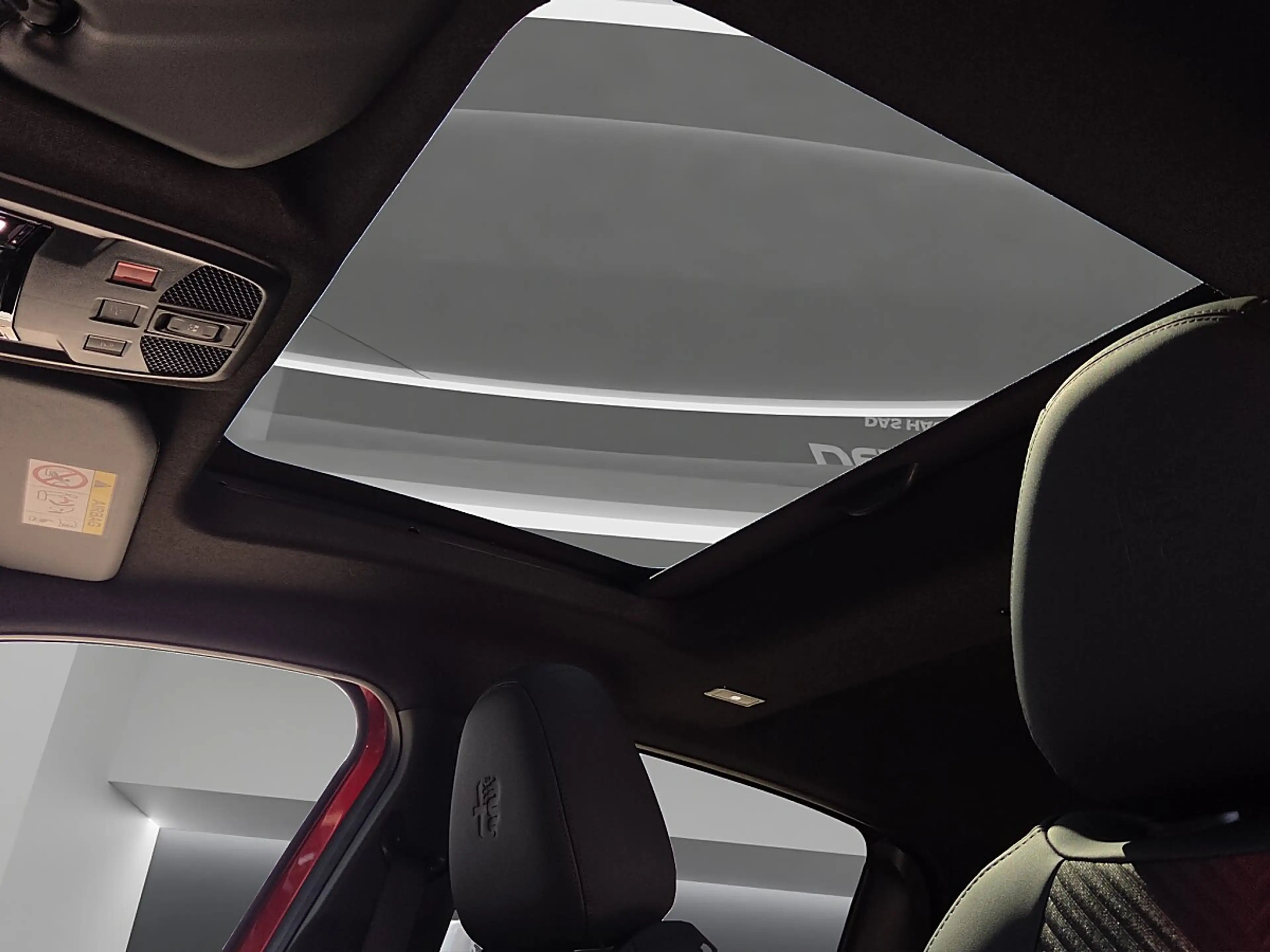Alfa Romeo Junior Ibrida Ti 1.2 MHEV e-DCT6 — photo 12