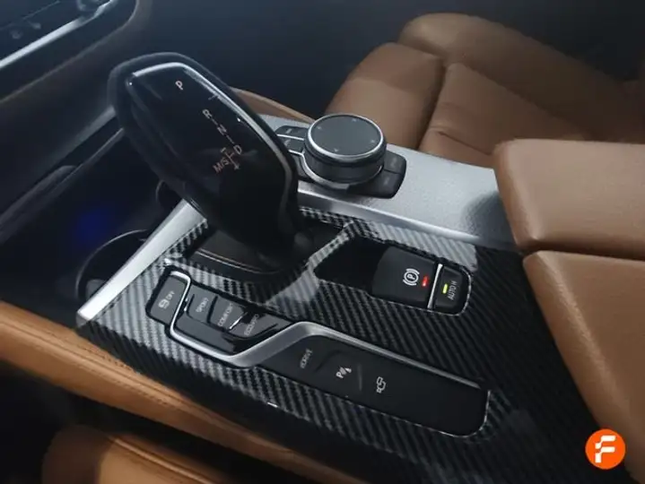 BMW Serie 5 530e (G30) 2020, foto 17