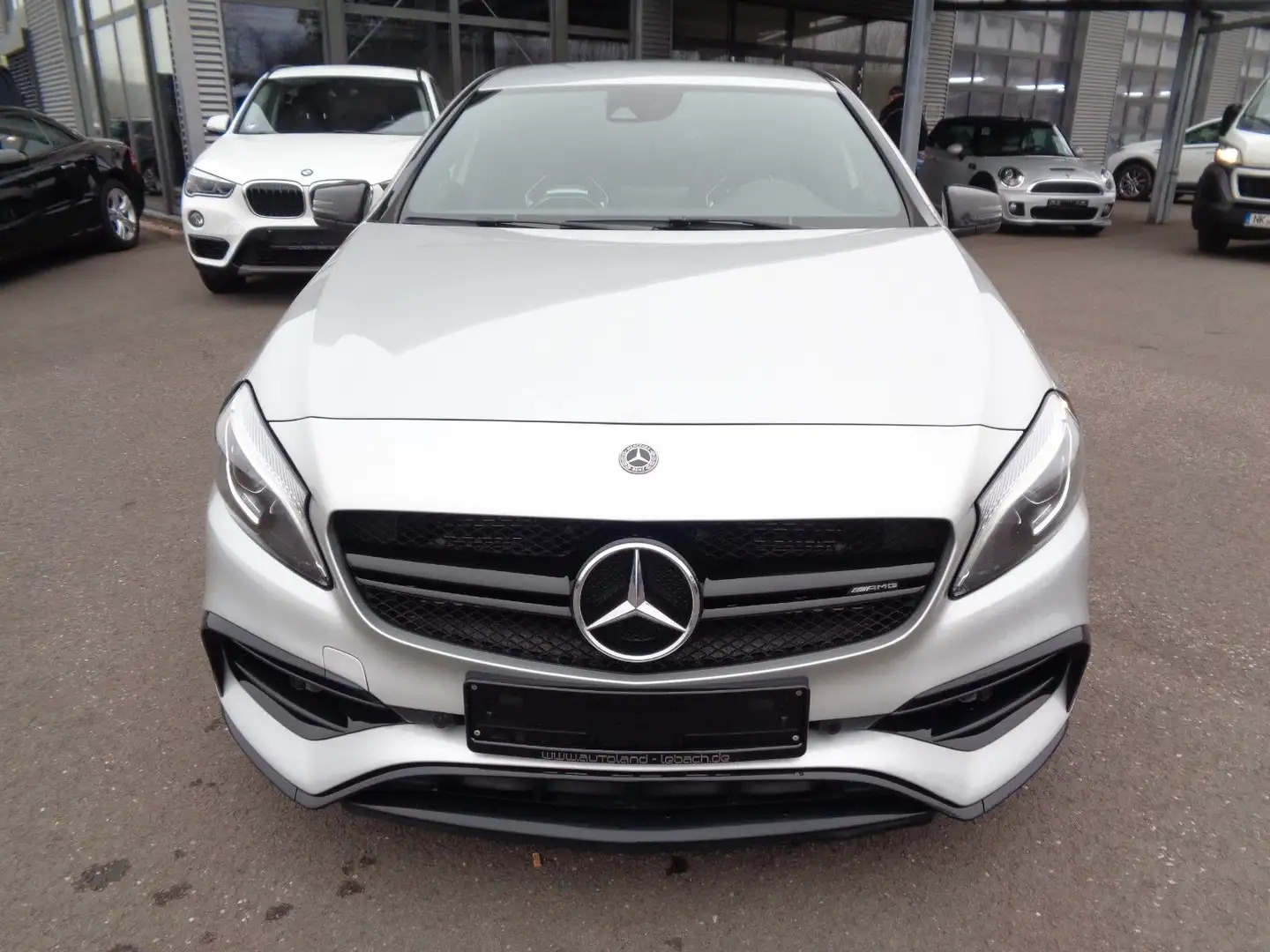 Mercedes-Benz A 45 AMG Performance 4Matic Stříbrná - 2