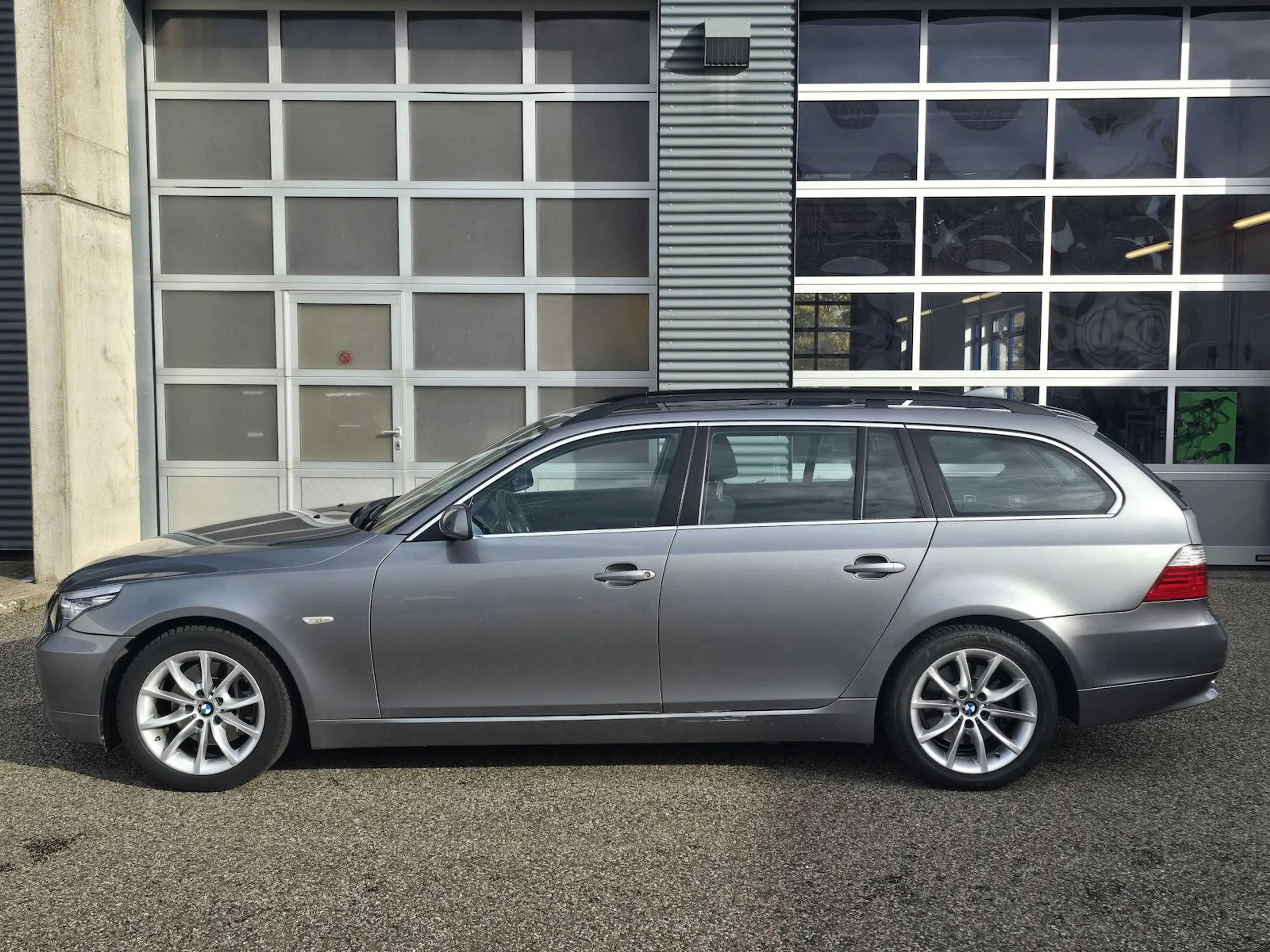 BMW 523 Automatic NAVI Klimaautomatik-90 000KM- — photo 2