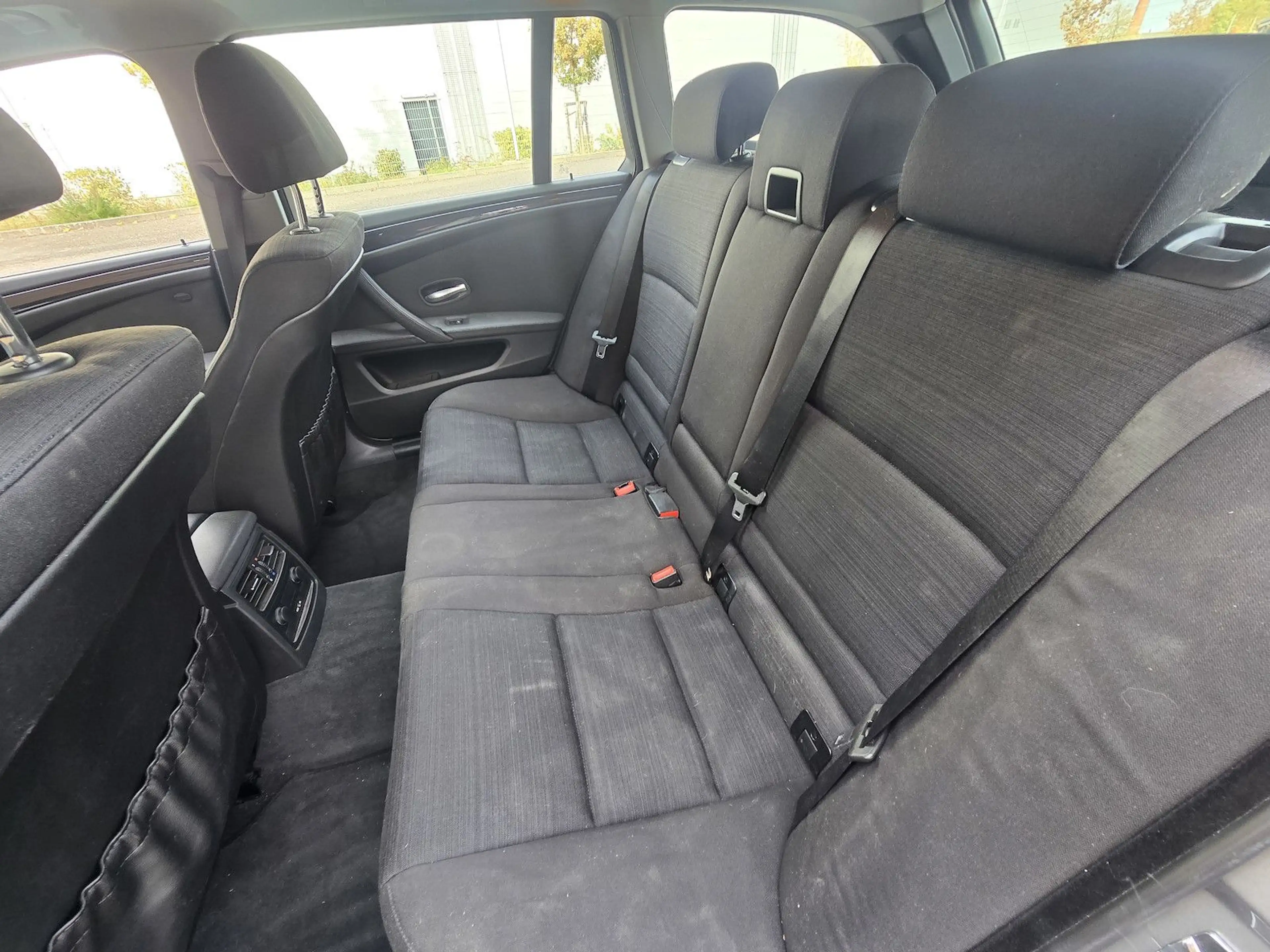 BMW 523 Automatic NAVI Klimaautomatik-90 000KM- — photo 10
