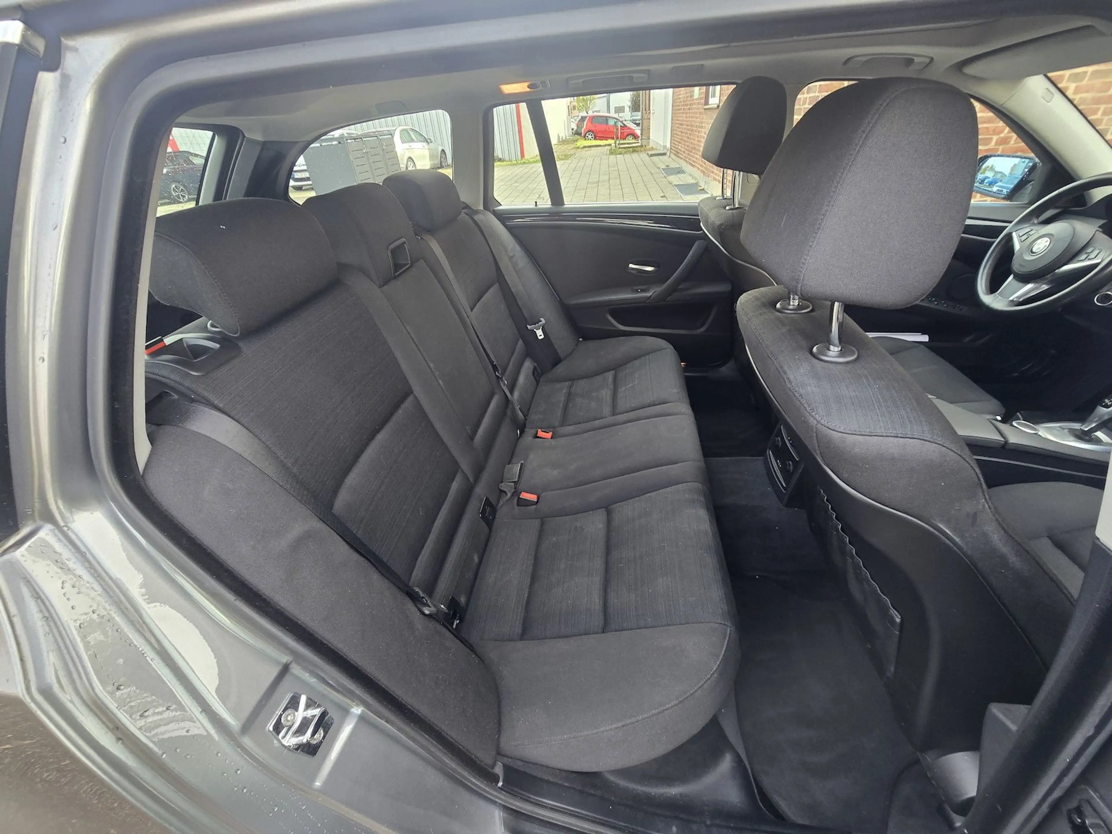 BMW 523 Automatic NAVI Klimaautomatik-90 000KM- — photo 12