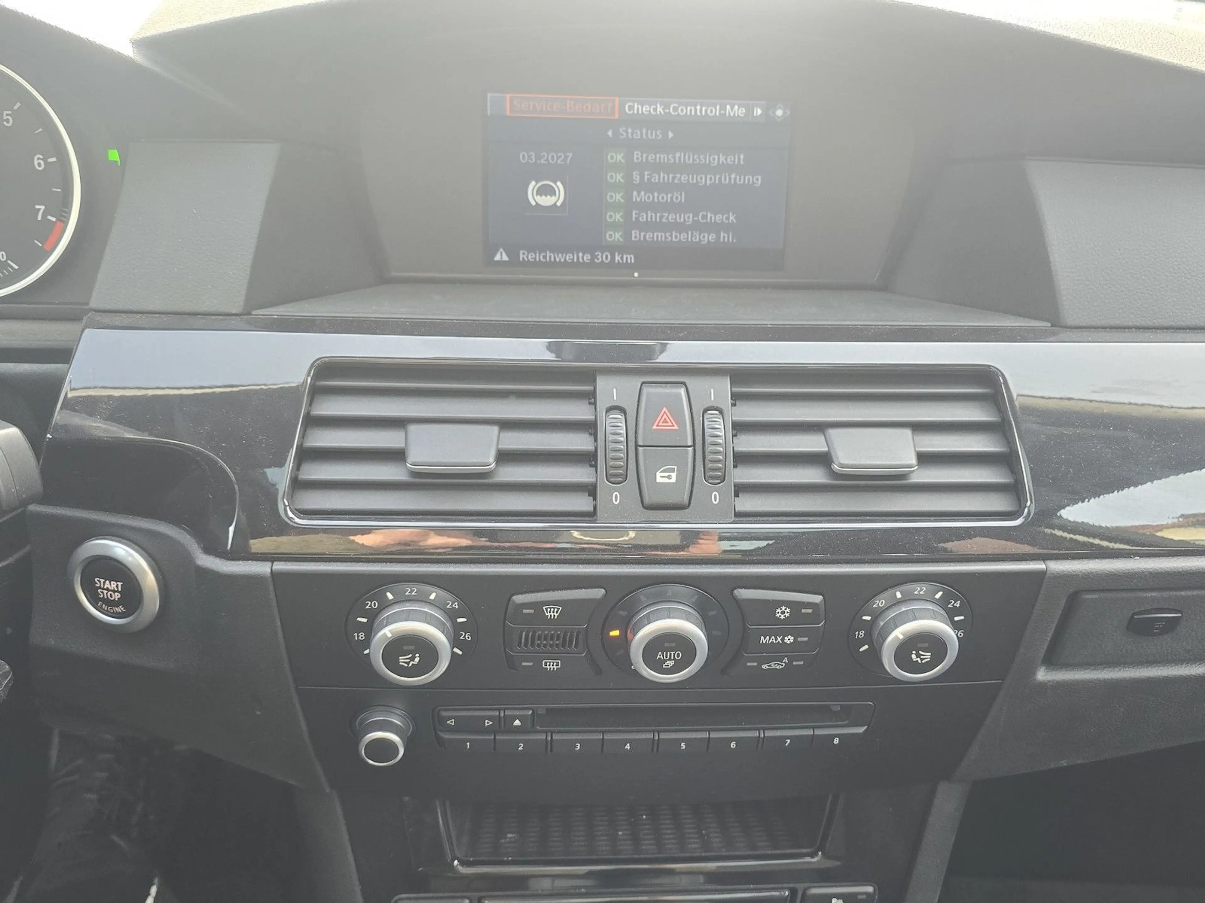 BMW 523 Automatic NAVI Klimaautomatik-90 000KM- — photo 14