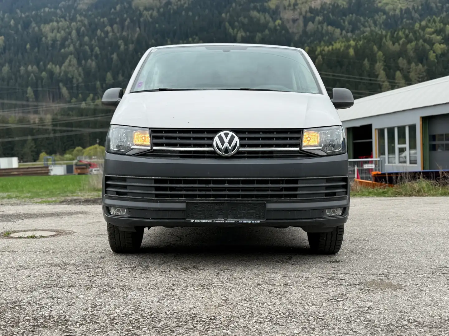Volkswagen T6 Transporter 2.0TDI DSG Weiß - 2