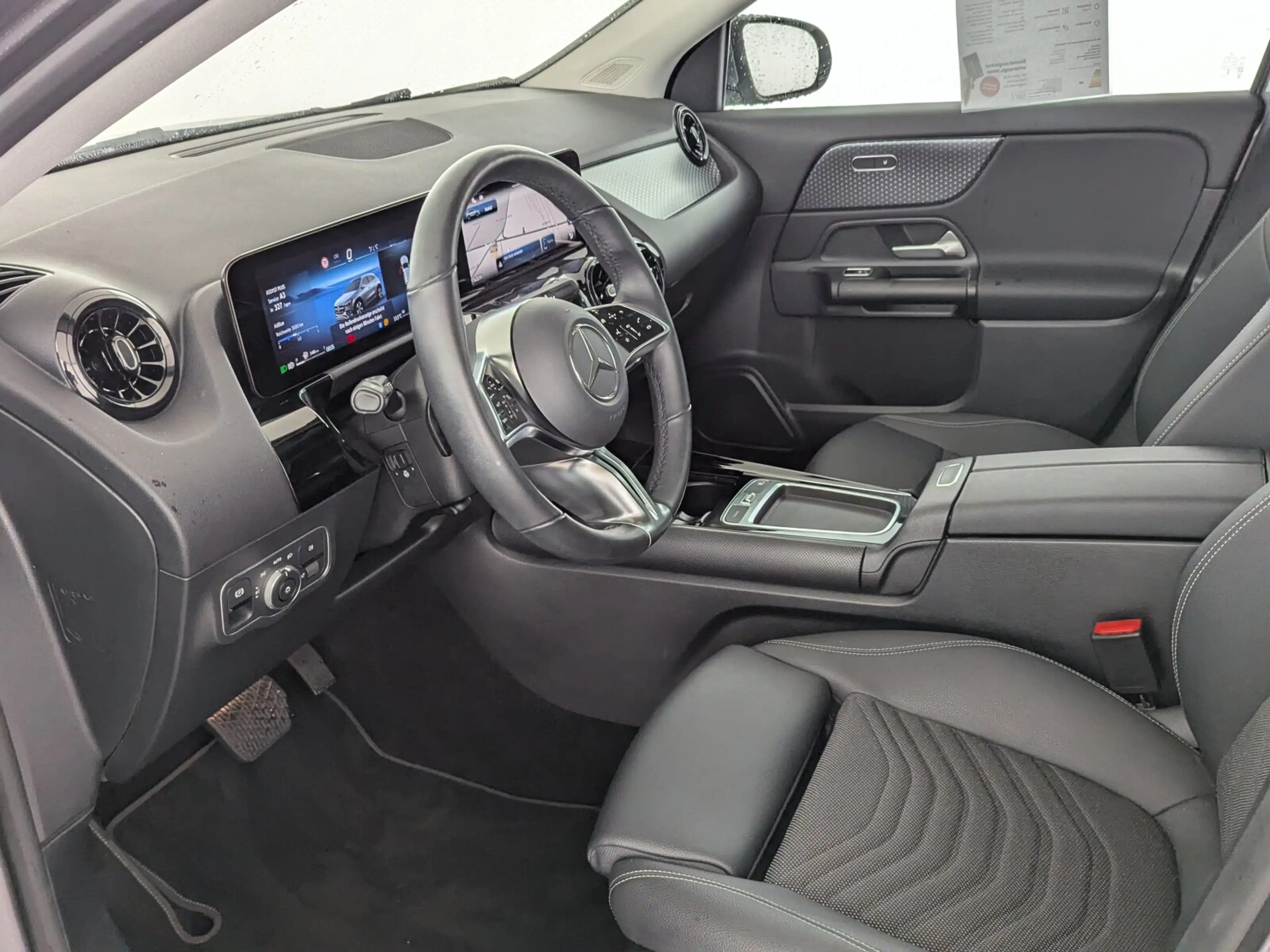 Mercedes-Benz GLA 180 GLA 180 d (EURO 6e) LED+NAVI+SHZ+TEMP+RFK+ — photo 15