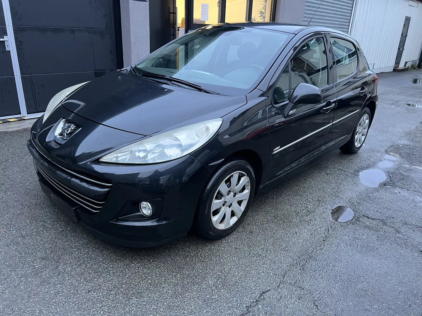 Peugeot 207 1.6 HDi 90ch 99g - 1er propriétaire Schwarz - 2