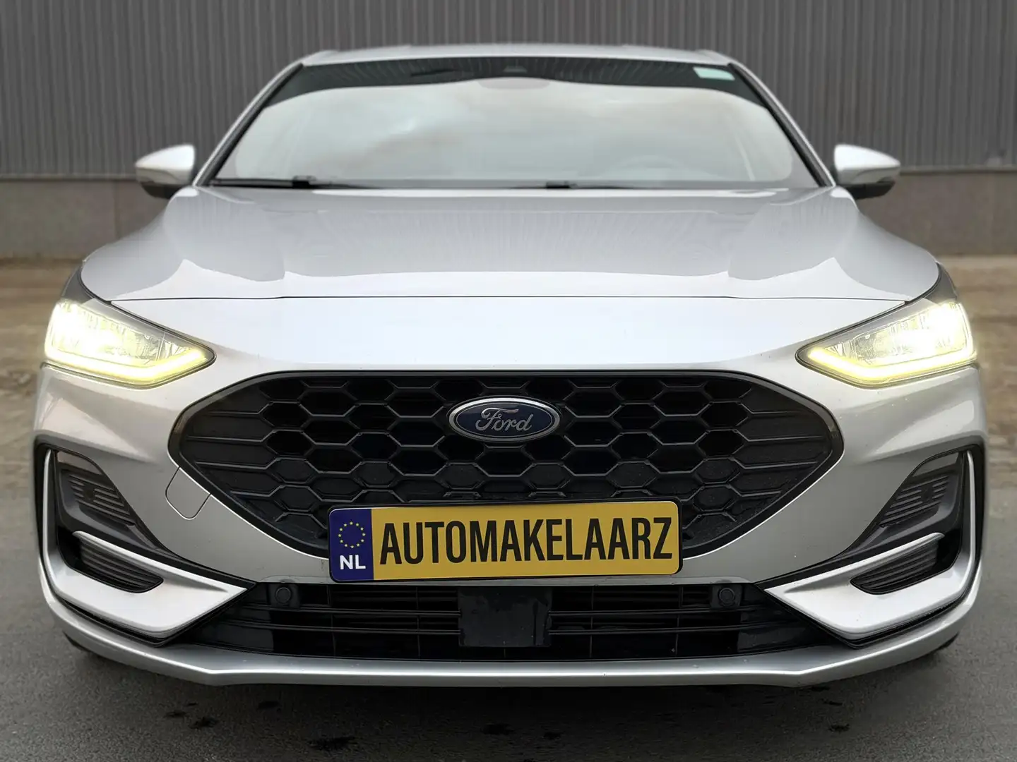 Ford Focus 1.0 EcoBoost Hybrid ST Line | Moondust Silver Grau - 2