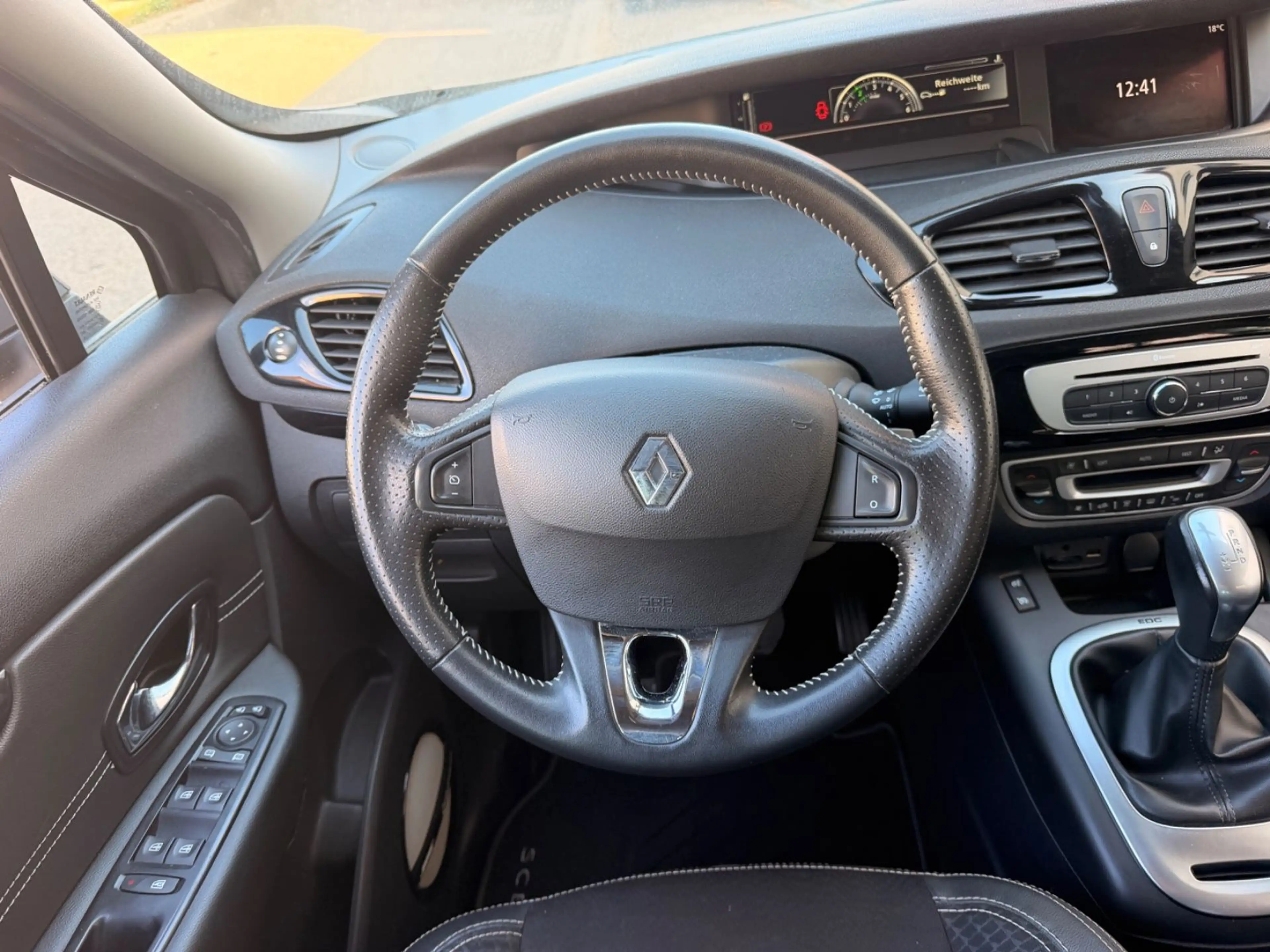 Renault Scenic III Xmod BOSE Edition 1.5 dci Automatik — photo 14