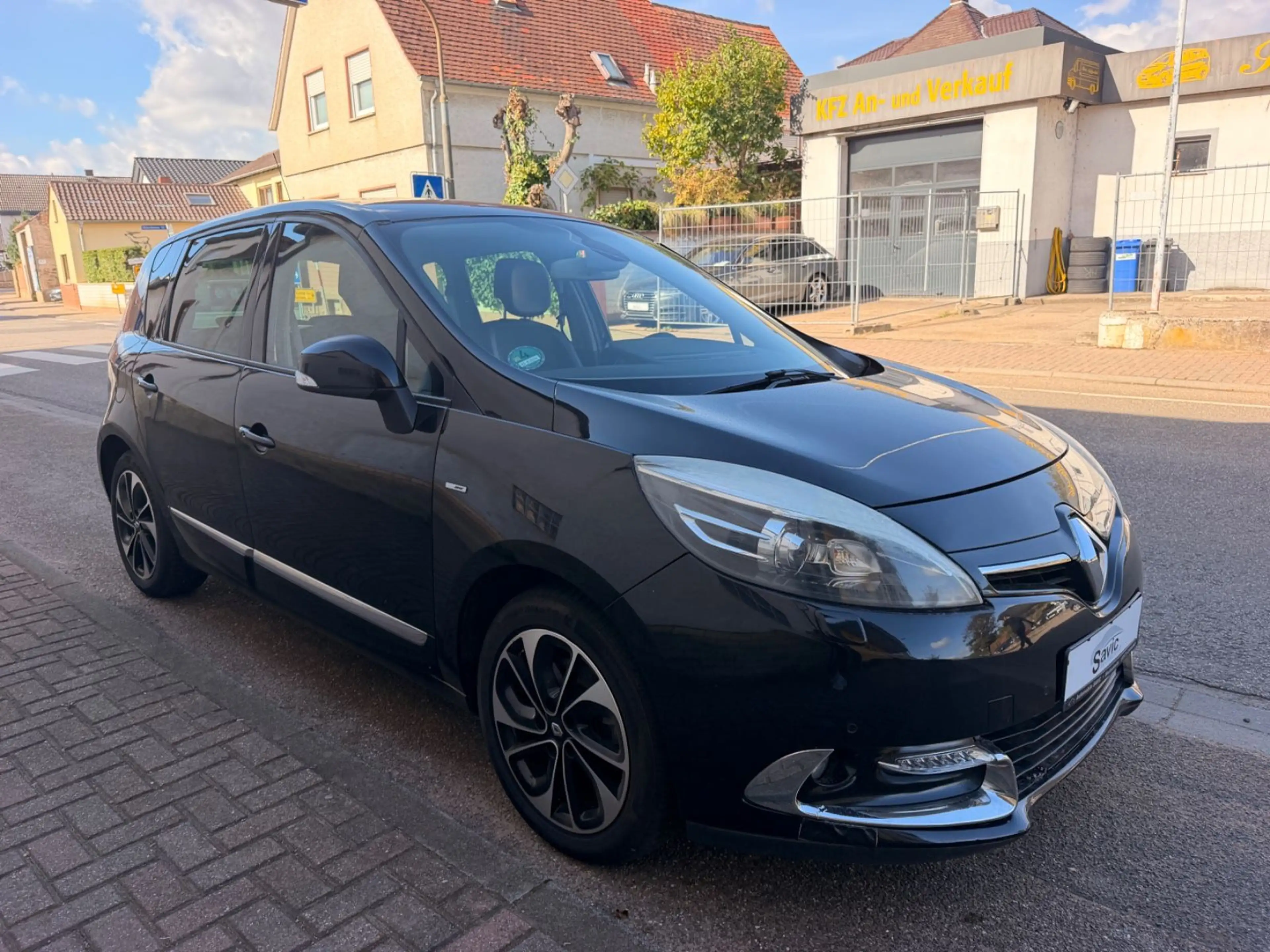 Renault Scenic III Xmod BOSE Edition 1.5 dci Automatik — photo 3