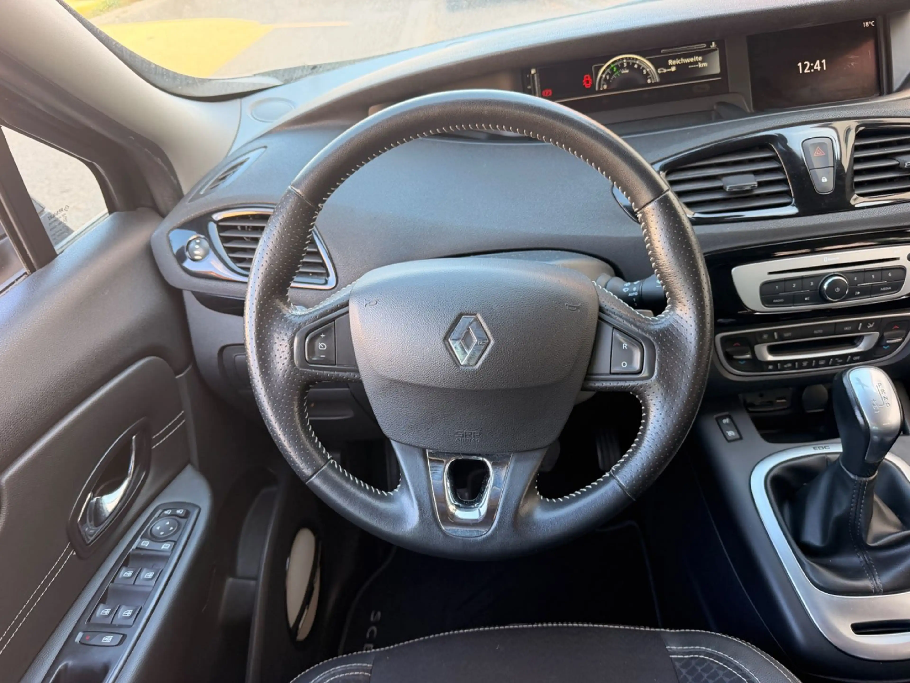 Renault Scenic III Xmod BOSE Edition 1.5 dci Automatik — photo 13