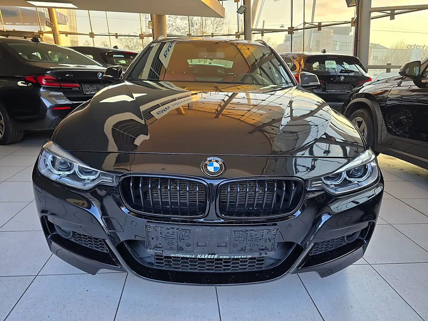 BMW 335 i xDrive Touring Aut. M Aerodynamikpaket/Vollle... Schwarz - 2