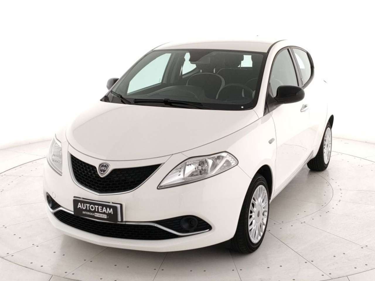Lancia Ypsilon 1.2 Gold 69cv